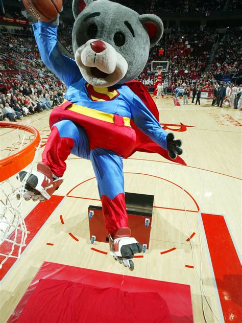 The Impact of the Houston Capris Mascot on Recruiting Student Athletes